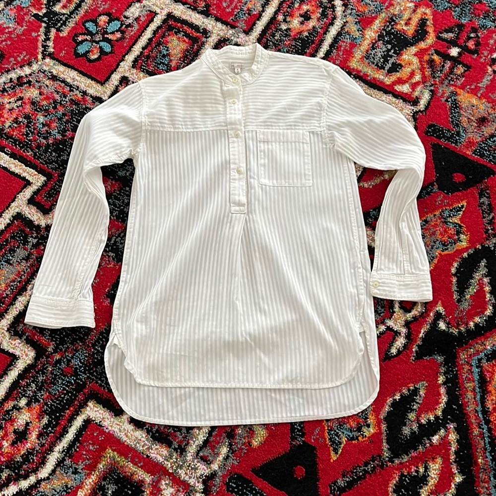 Gap white tunic top